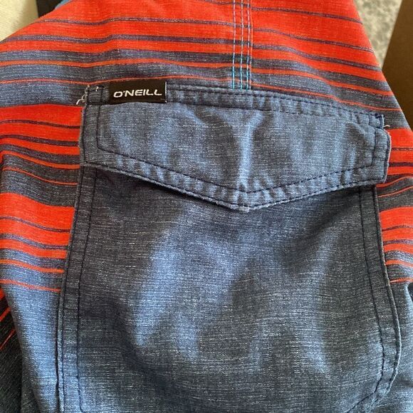 O'Neill Striped Boardshorts  Men's Size 32 Multi Colored Swim Shorts Summer Wear - Picture 10 of 11